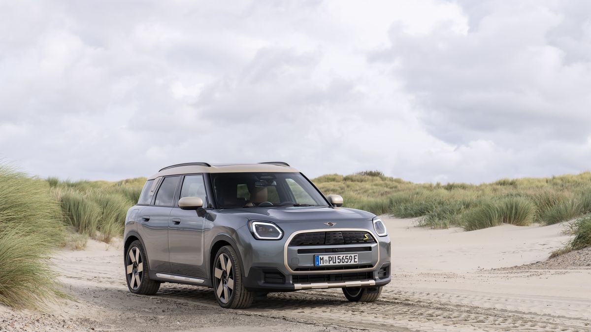 2025 Mini Countryman SE All4 Is All About Adventure