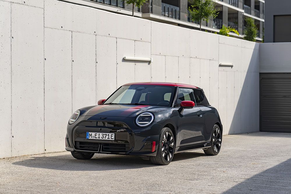 JOHN COOPER WORKS MINI ジョン クーパー ワークス ミニ MINI、ハイパフォーマンスモデル新型「ジョンクーパーワークス