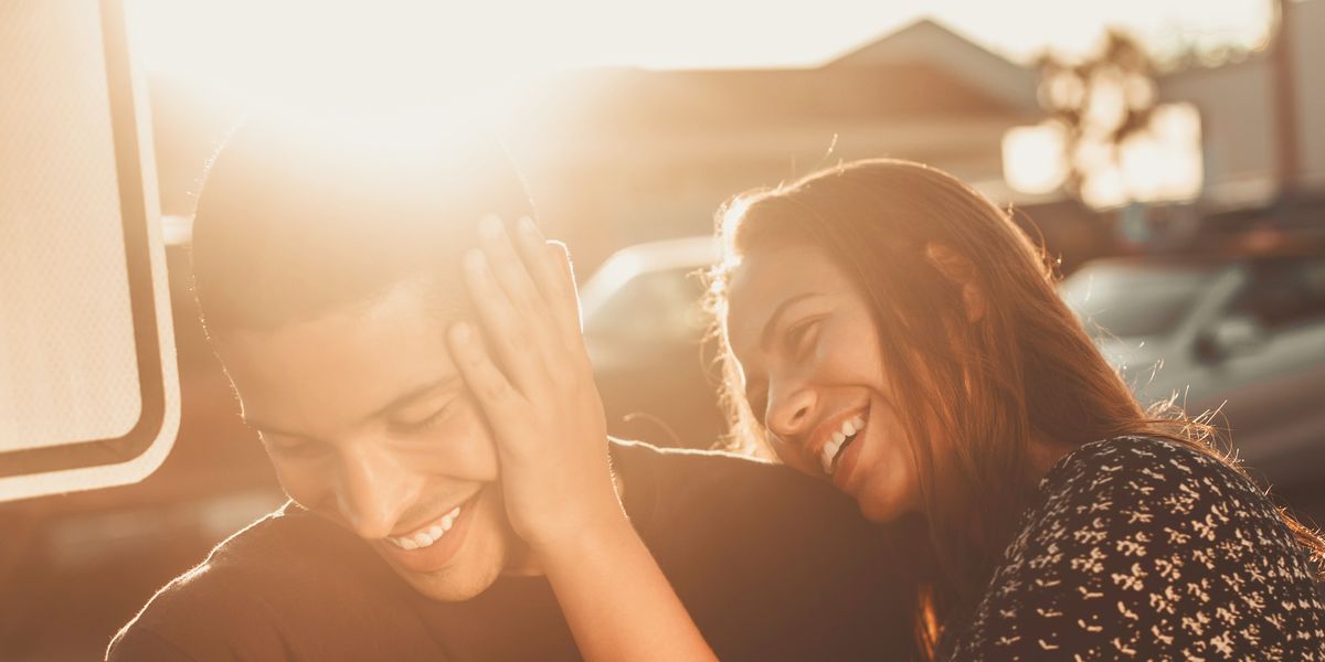 5 reasons people fall in love at first sight