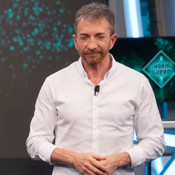 Pablo Motos pablo motos con camisa blanca en el hormiguero