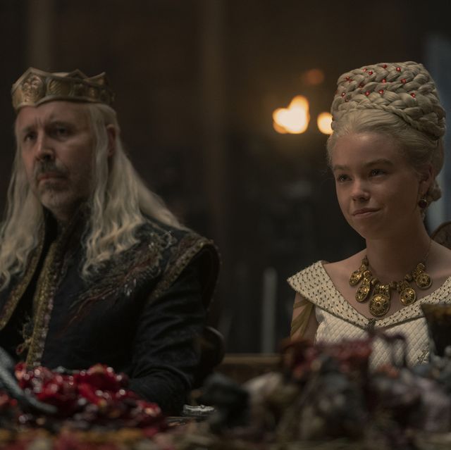 king viserys and princess rhaenyra in episode 5 of house of the dragon