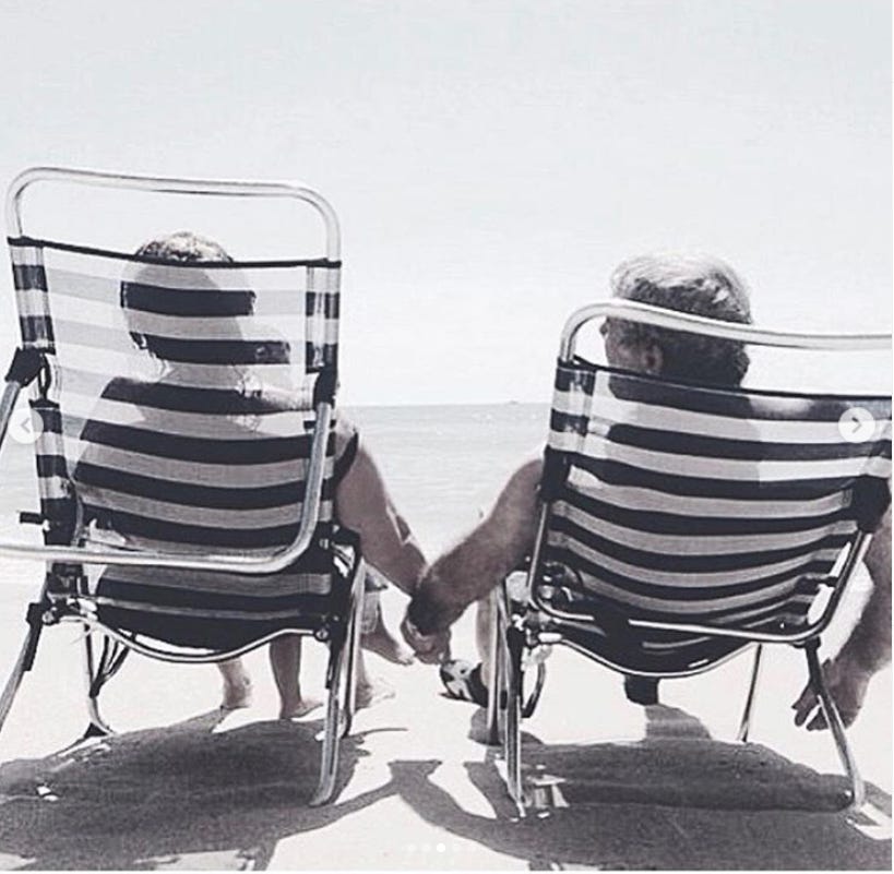 White, Black, Black-and-white, Monochrome, Chair, Furniture, Monochrome photography, Footwear, Photography, Table, 