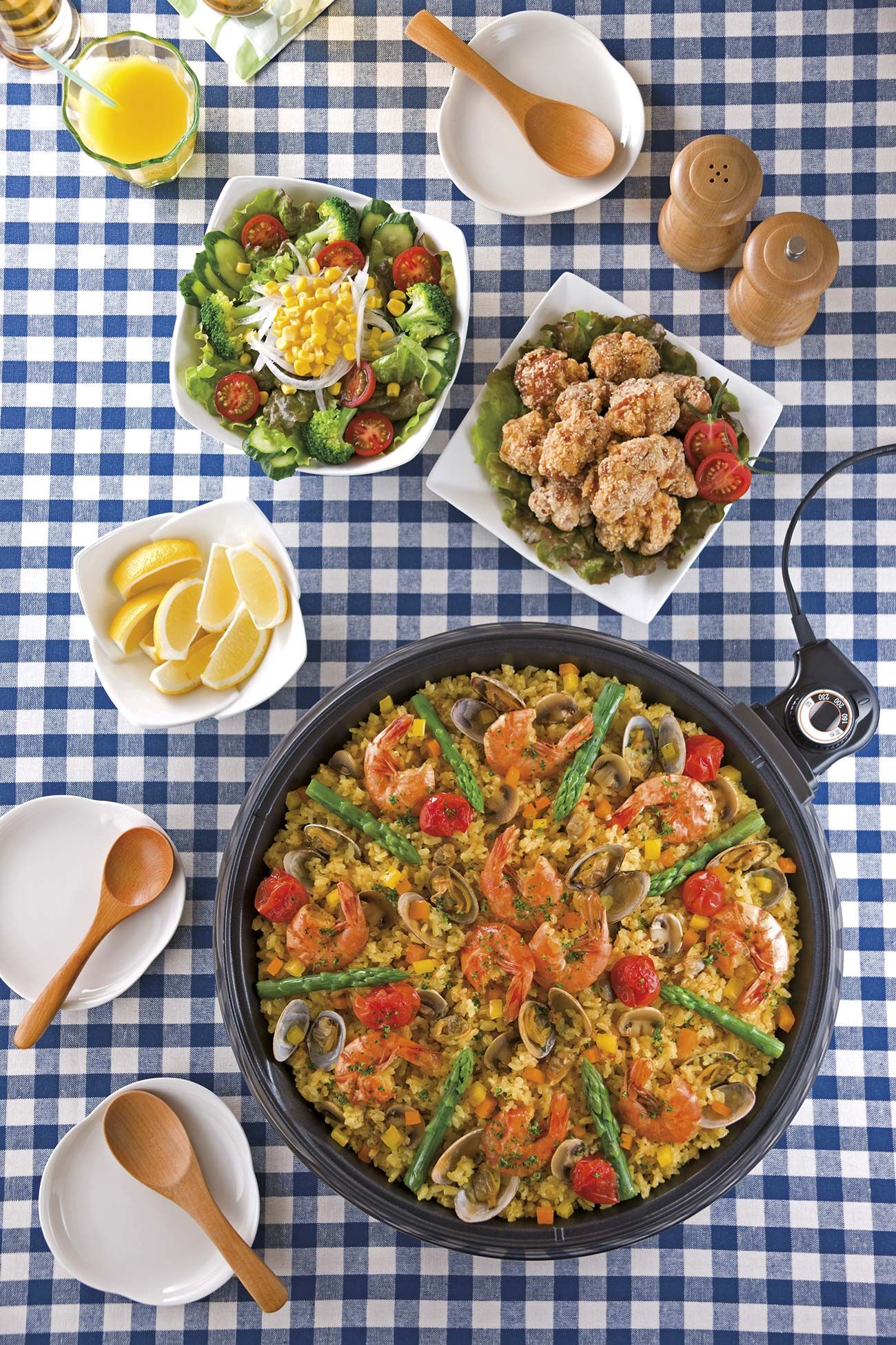 Elegir una paella para nuestros arroces: cuatro modelos para las