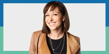 Paige Davis of "Trading Spaces" Proves She's Still One of the Best TV Hosts Ever