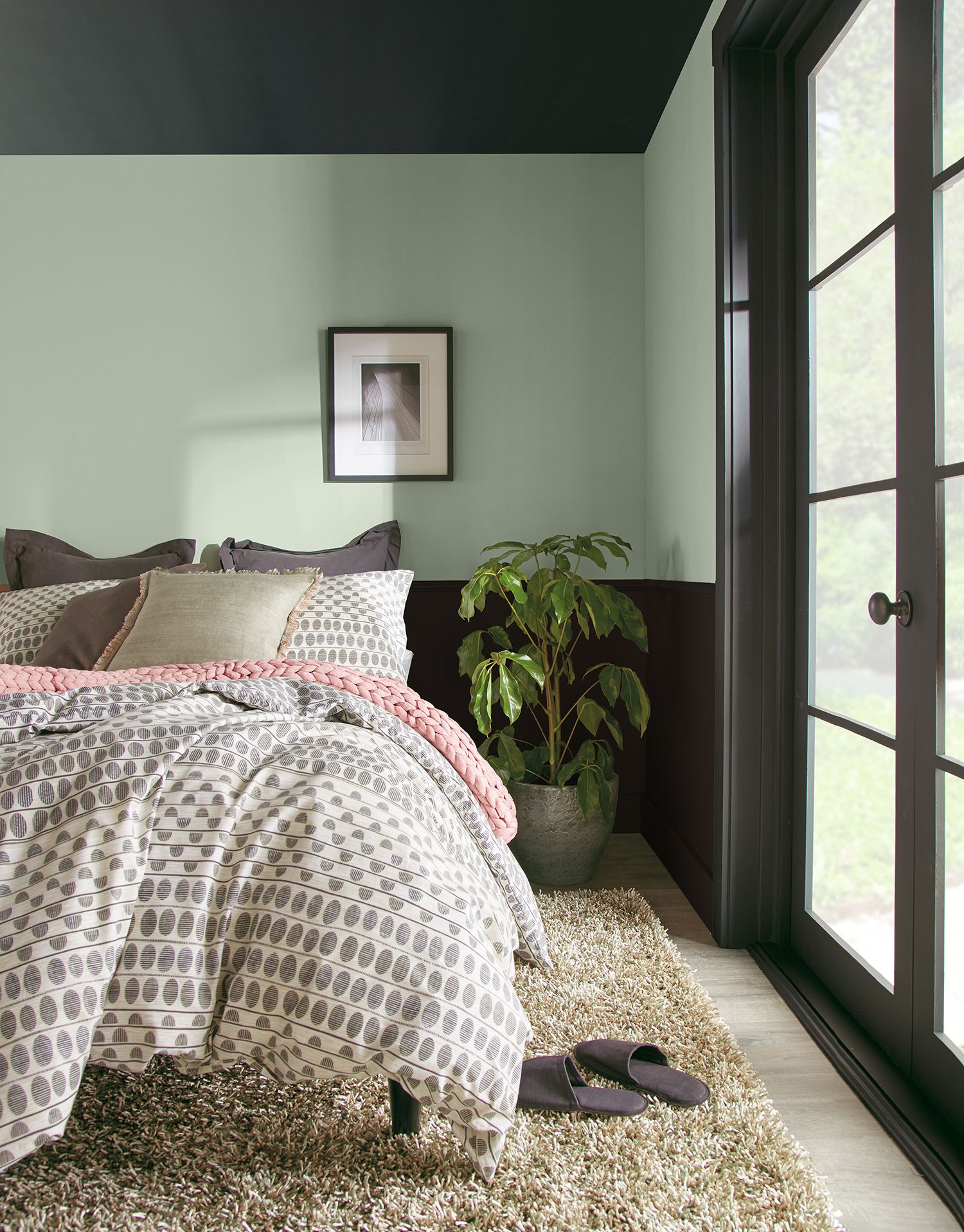 small bedroom paint colors 2021