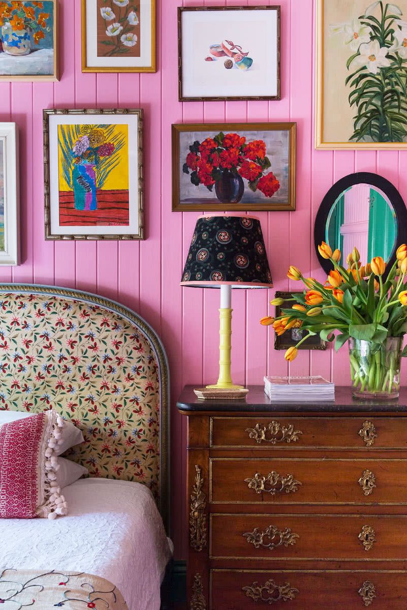 room, pink, furniture, interior design, living room, wall, orange, home, magenta, design