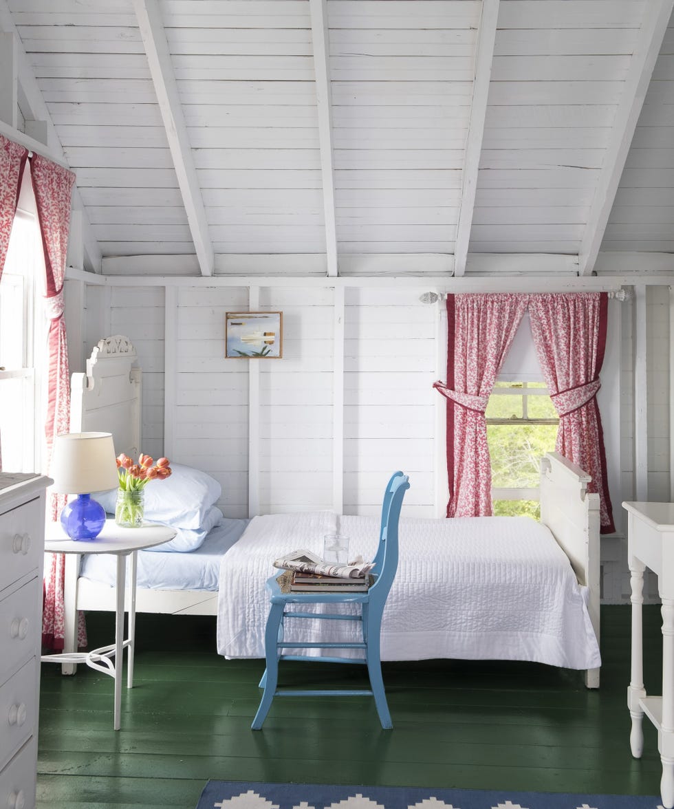 painted floors guest bedroom
