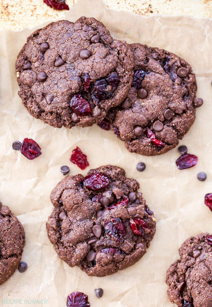 Food, Finger food, Ingredient, Sweetness, Purple, Violet, Dessert, Baked goods, Cuisine, Biscuit, 