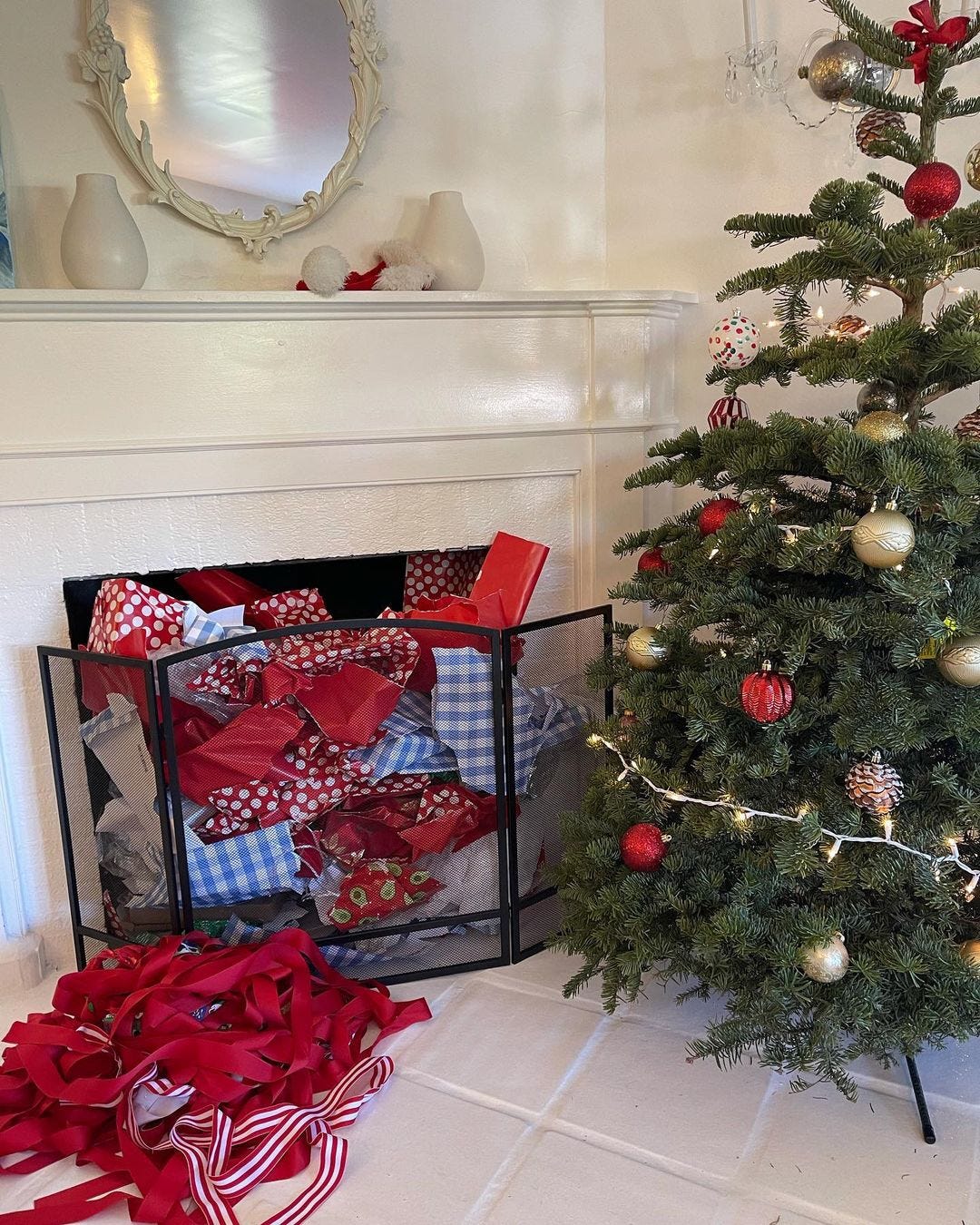 Idee Per Addobbare L'albero Di Natale 64 idee per addobbare l'albero di Natale | Elle Decor