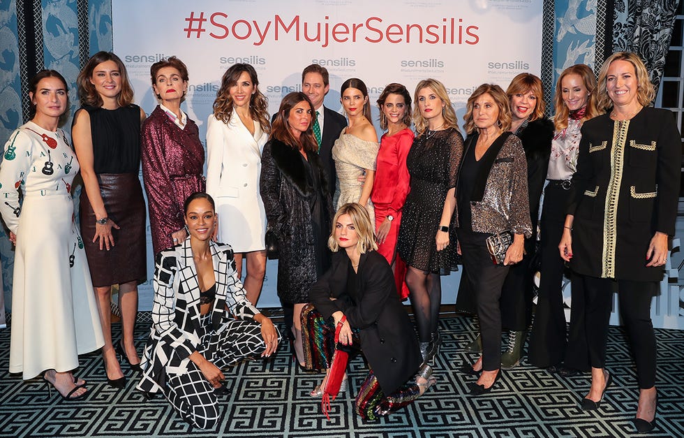 Paloma Lago ha sido la encargada de presentar los premios de la firma de belleza Sensilis y tras el acto ha hablado del estado en el que se encuentra su sobrino, Álex Lequio, y su ex cuñada, Ana Obregón.