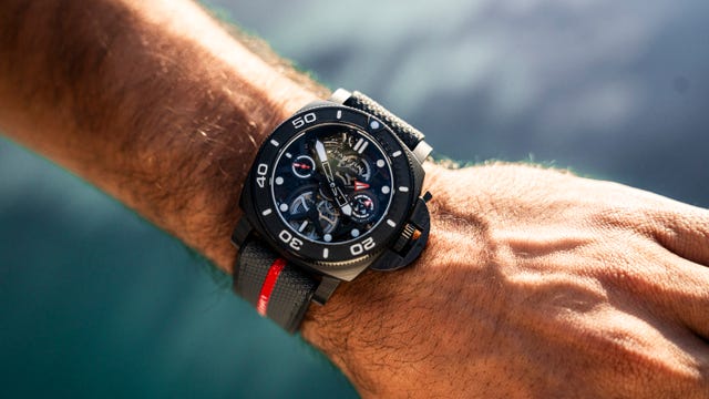 panerai submersible tourbillon gmt luna rossa experience edition