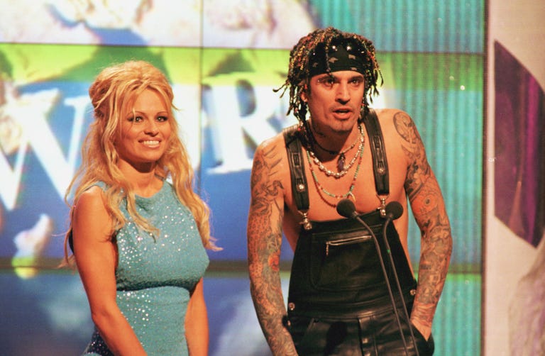 Pamela Anderson and Tommy Lee’s Relationship Timeline - What Time Does Pam And Tommy Come Out