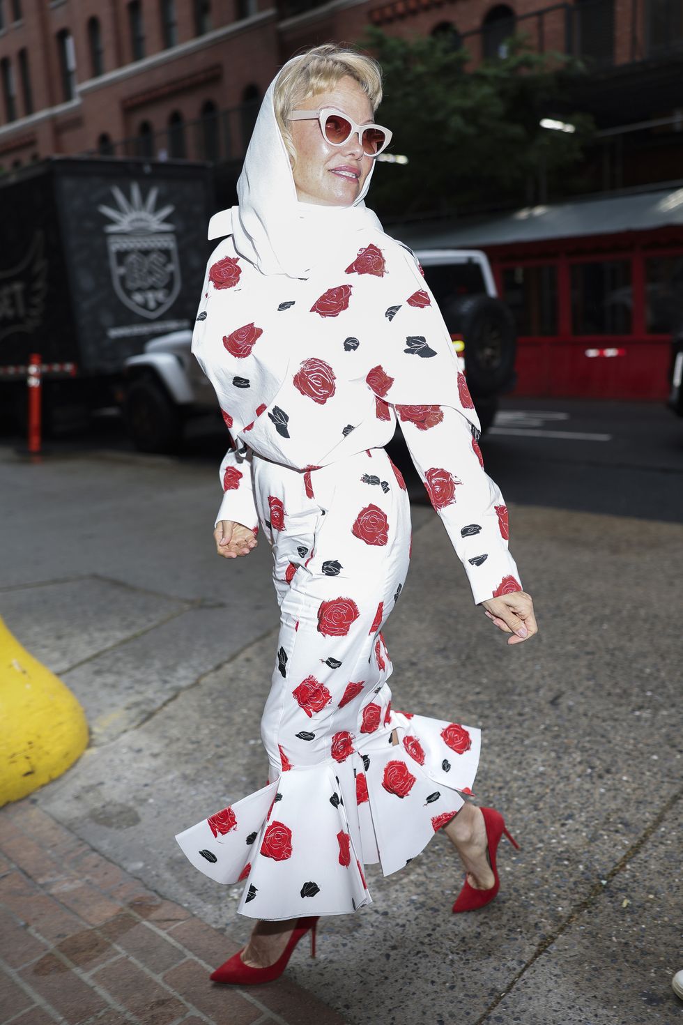 Pamela Anderson Channels Old-School Glamour in Two NYC Looks