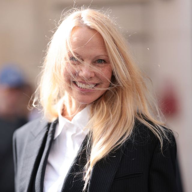 Pamela Anderson Goes Makeup-Free at Paris Fashion Week