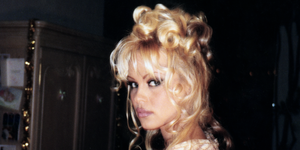 pamela anderson g string hairstyle