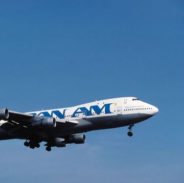 Pan Am - Pan American World Airways (msn19644 line number 13) Boeing 747-100 on final-approach