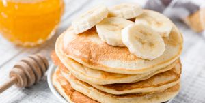 Pancakes with banana and honey