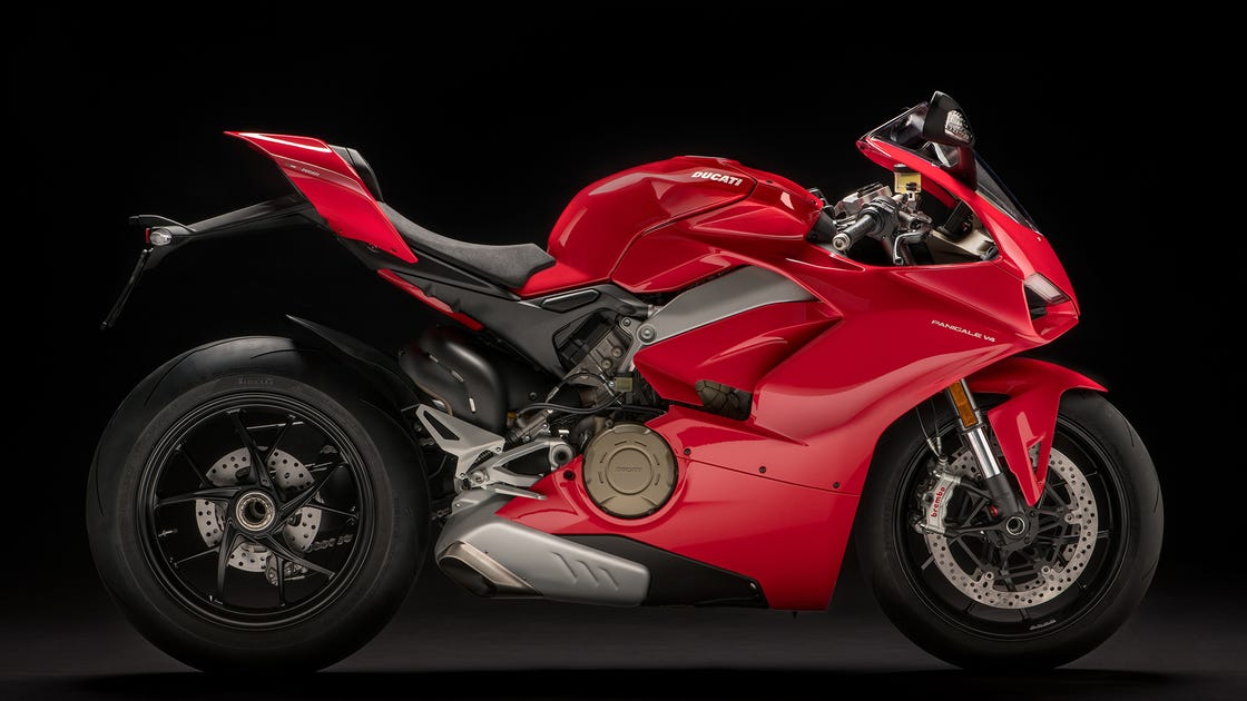 The New Ducati Panigale Is a Four-Cylinder Screamer