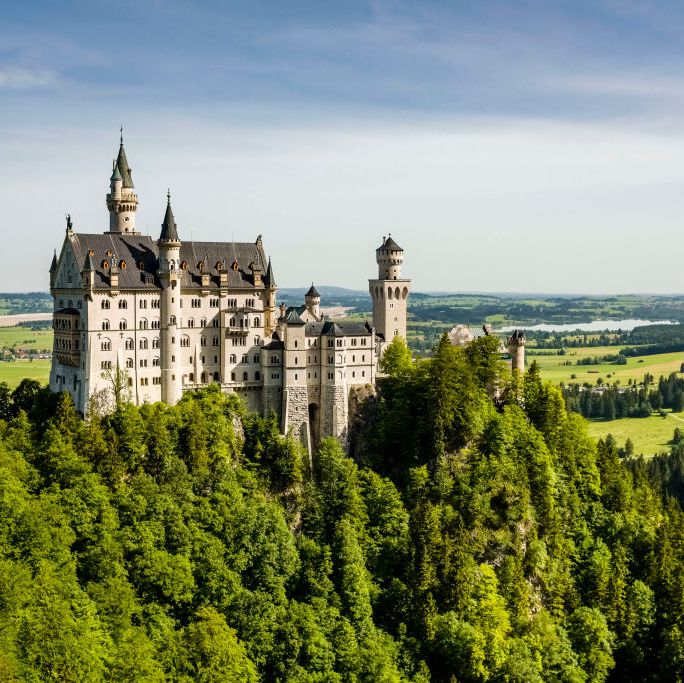panoramic view of the castle neuschwanstein from the bridge