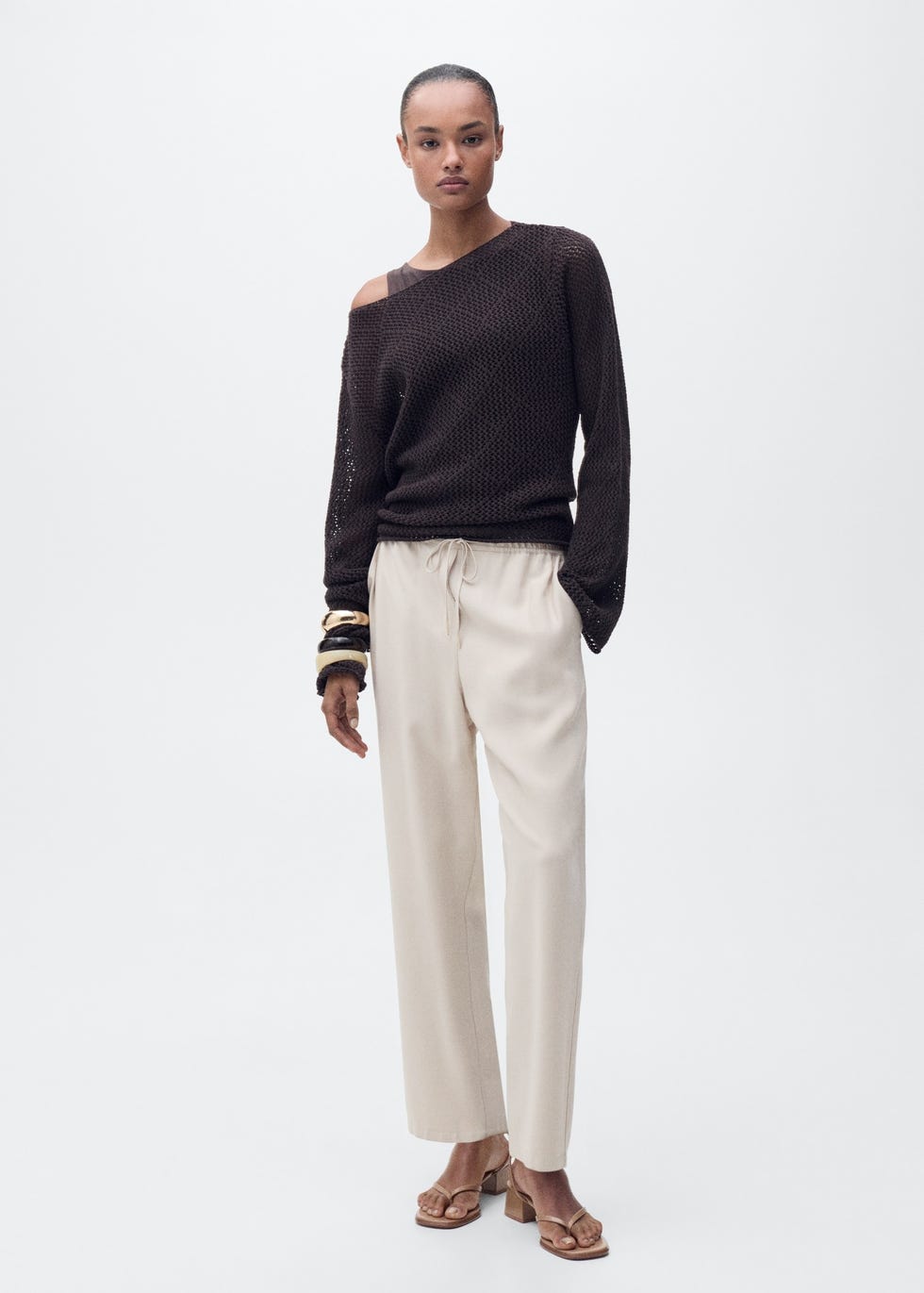 pantalon comodo en tejido fluido de mango