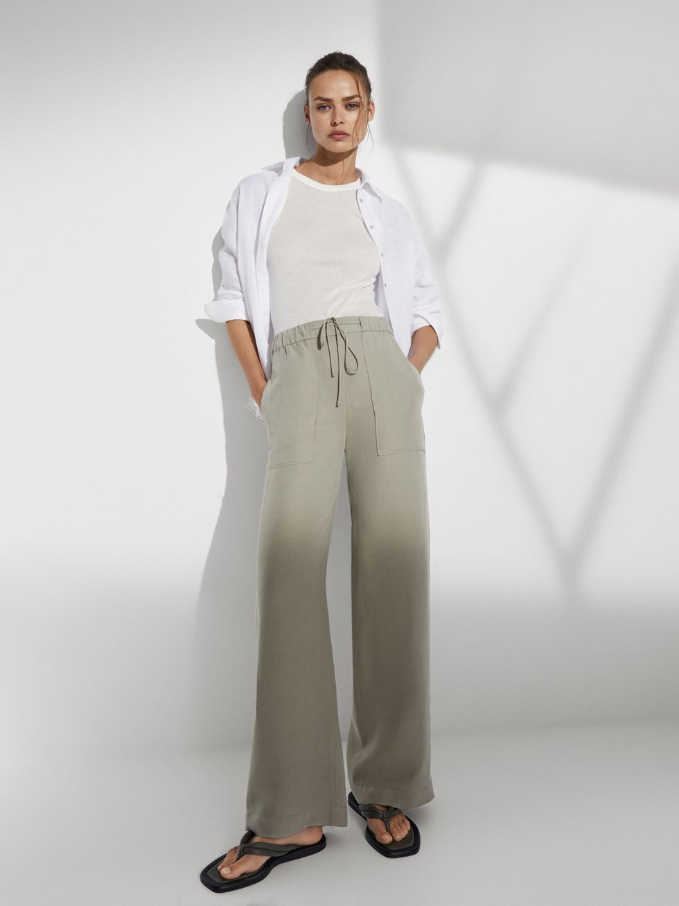 El pantalón ancho, fresco y elegante de Massimo Dutti que no podrás evitar  amar