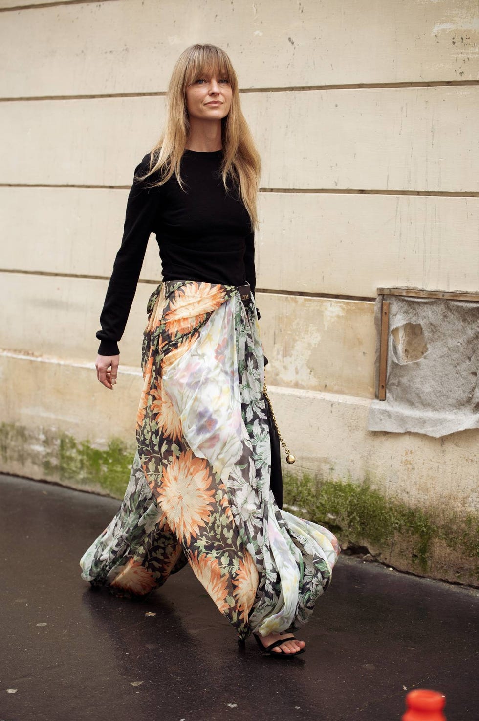look con pantalones harem