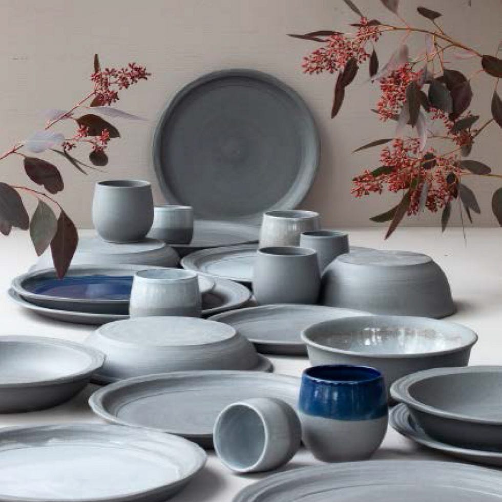 color del año pantone 2021 ultimate gray e illuminating
