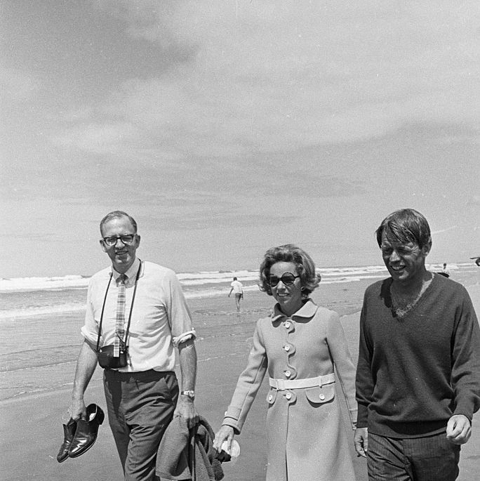 robert kennedy walking on the beach with his wife