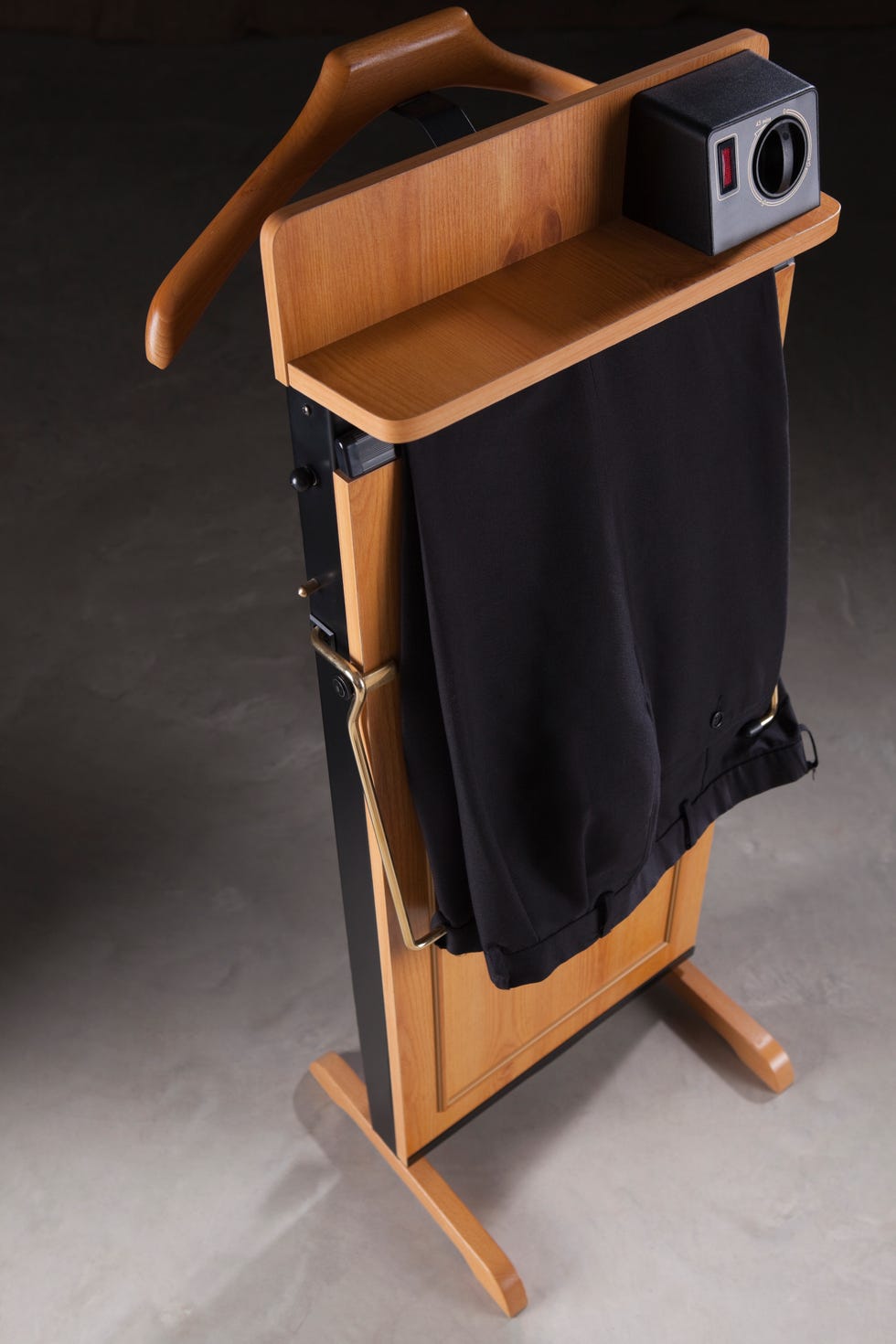 Trouser press