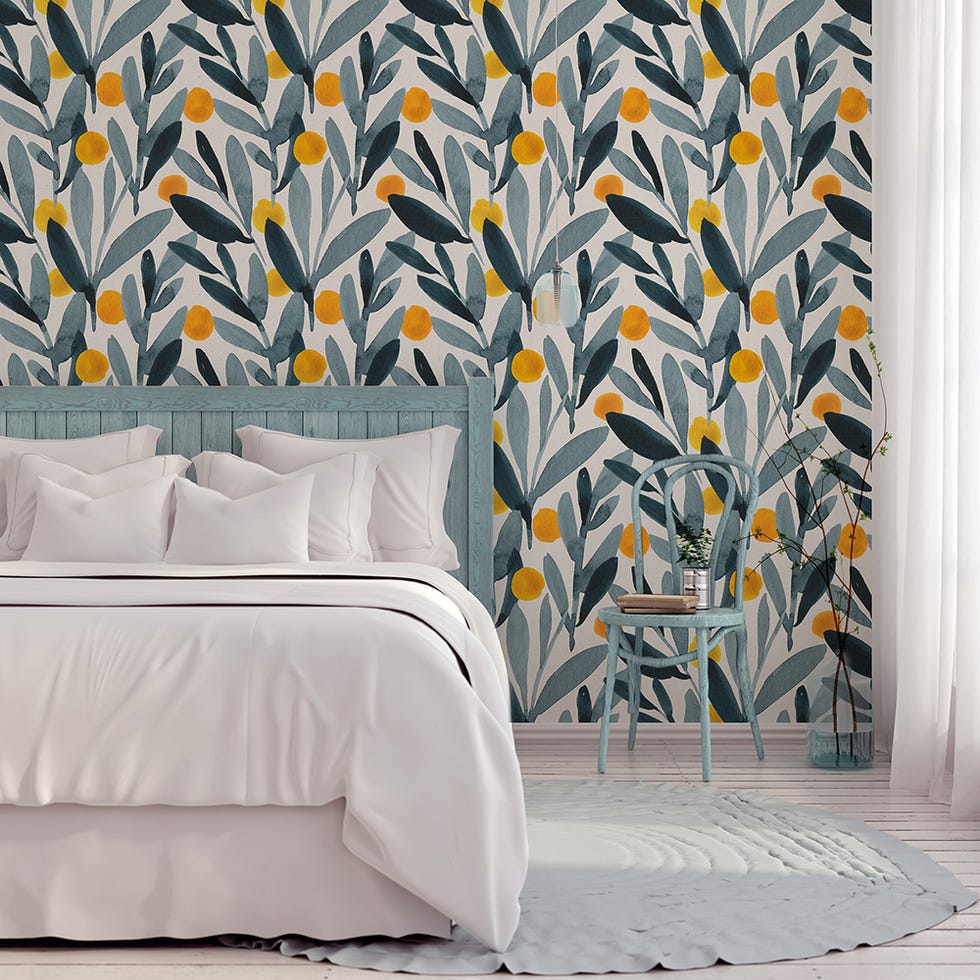 Papel pintado con motivos florales estilo acuarela
