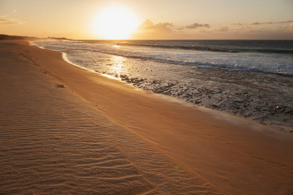 papohaku beach park at sunset