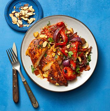 paprika chicken with peppers and tomatoes