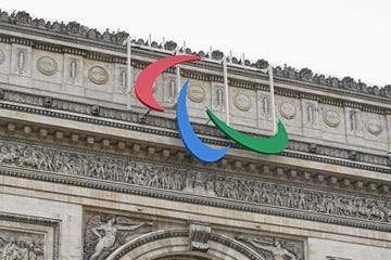 international paralympic committee logo on the arc de triomphe