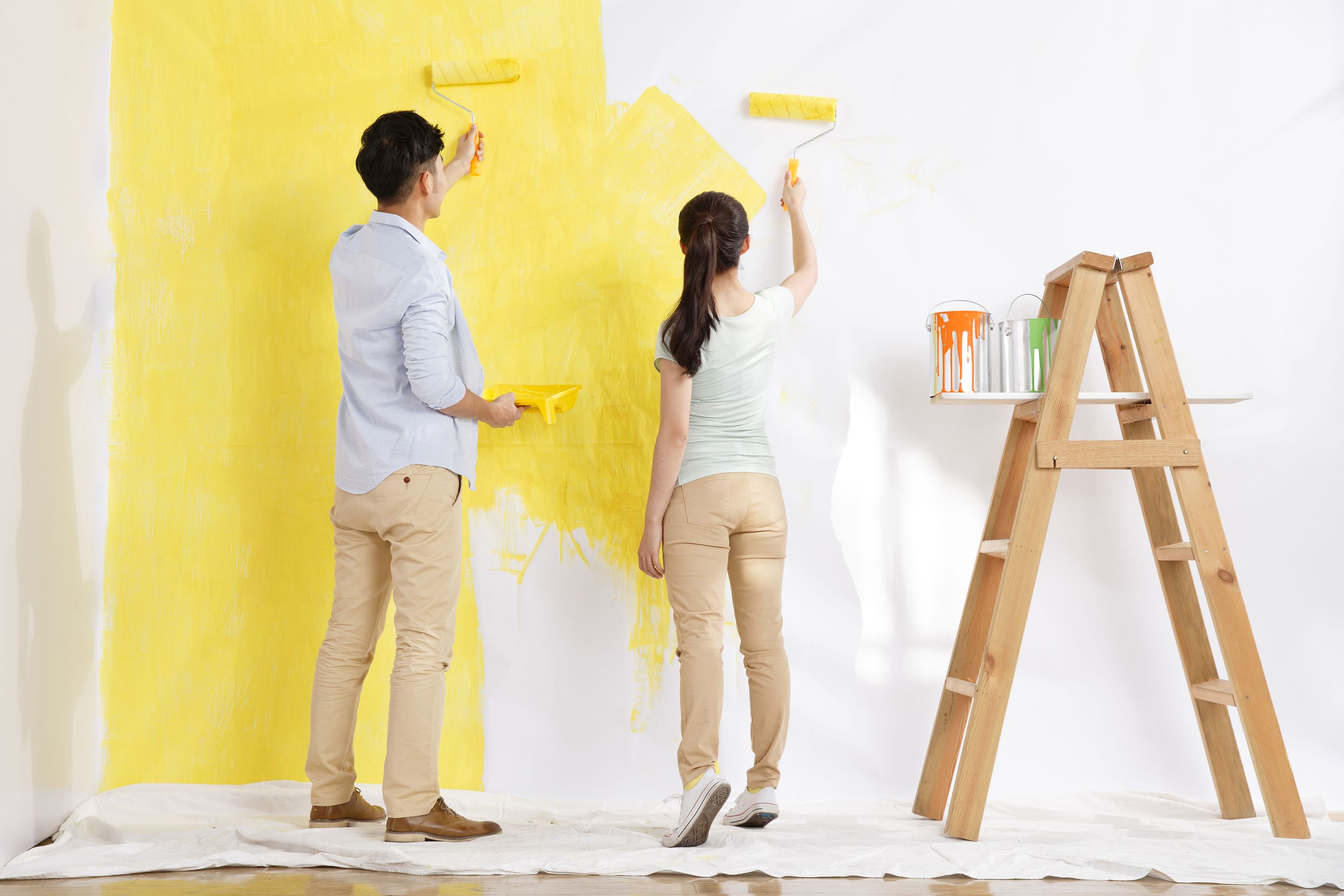 Elige pinturas menos tóxicas para pintar tu casa