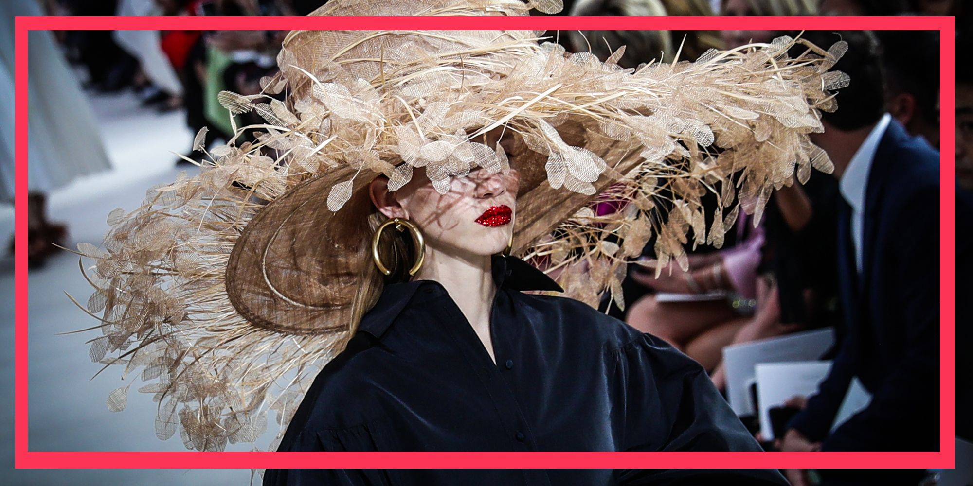 Il Fashion Month primavera estate 2020 con la Parigi Fashion Week di settembre 2019 giunge al termine tra eventi, sfilate e mostre -Karl Lagerfeld- e magia.