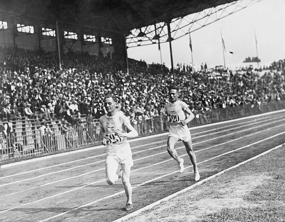 finish runners competing at olympics