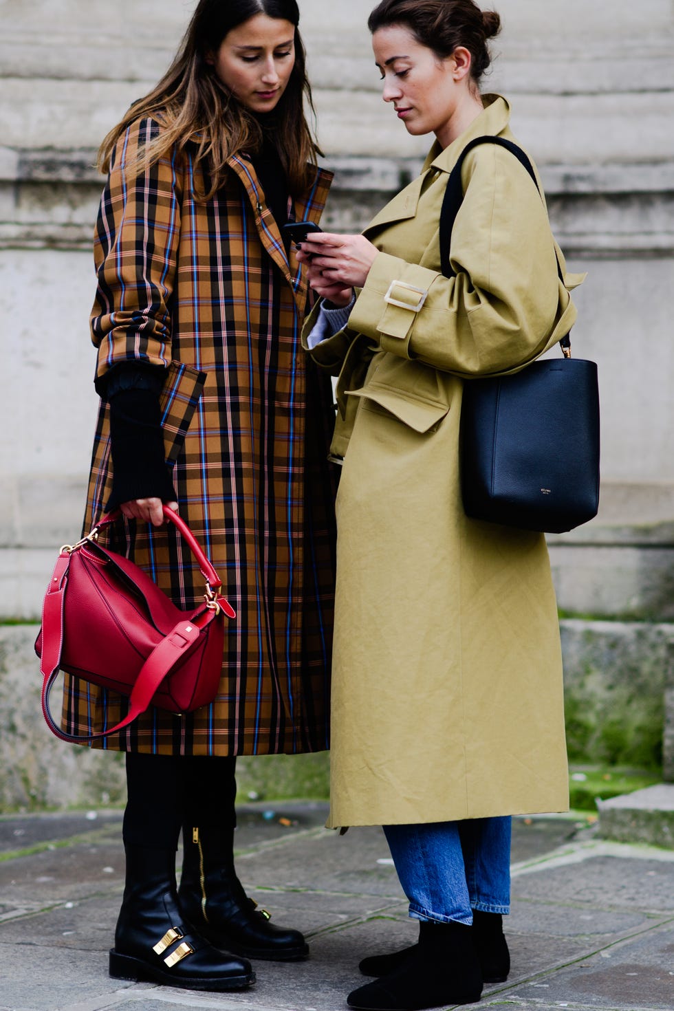 Street fashion, Clothing, Fashion, Tartan, Plaid, Design, Coat, Footwear, Outerwear, Street, 