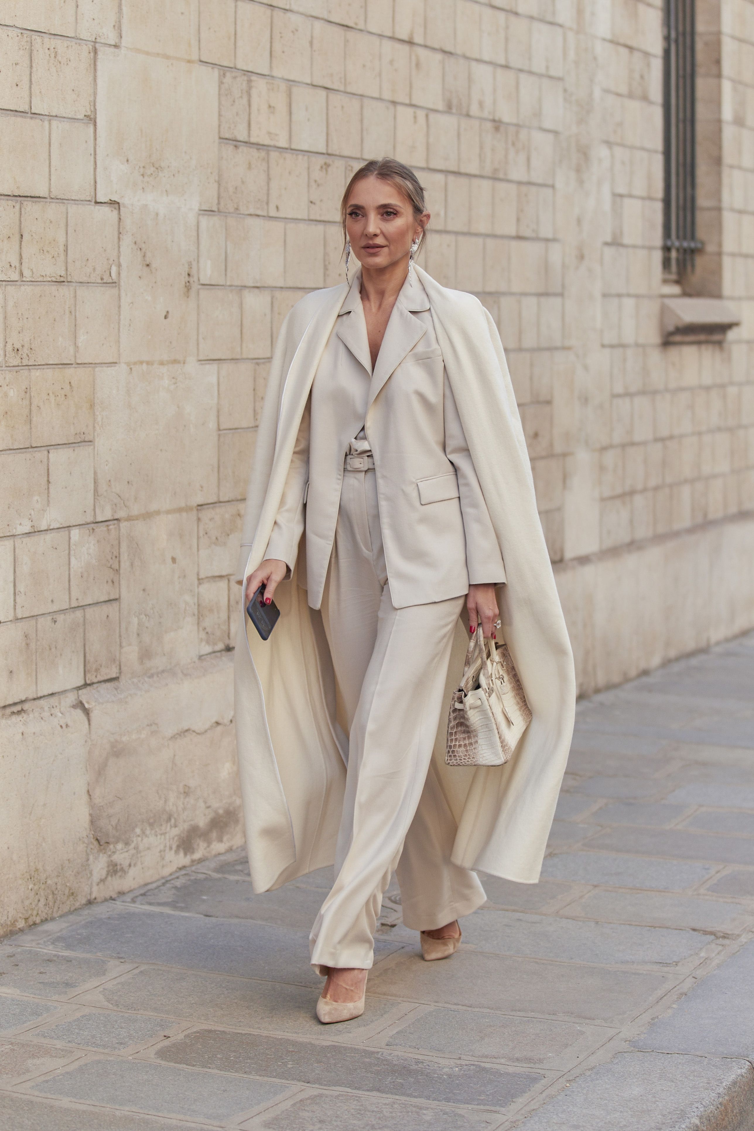 Traje de chaqueta para mujer c mo llevarlo