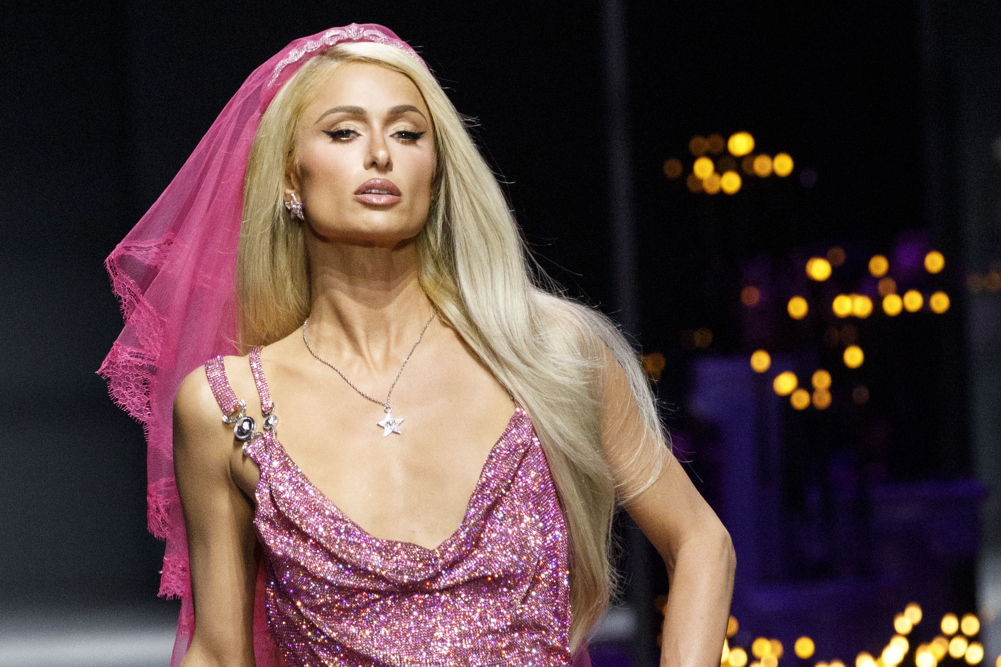 Paris Hilton's Versace make-up was as iconic as her outfit