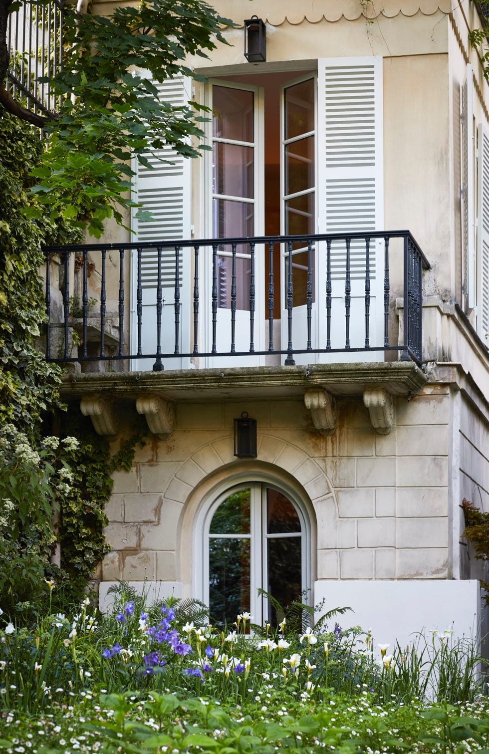 paris home emilie bonaventure garden