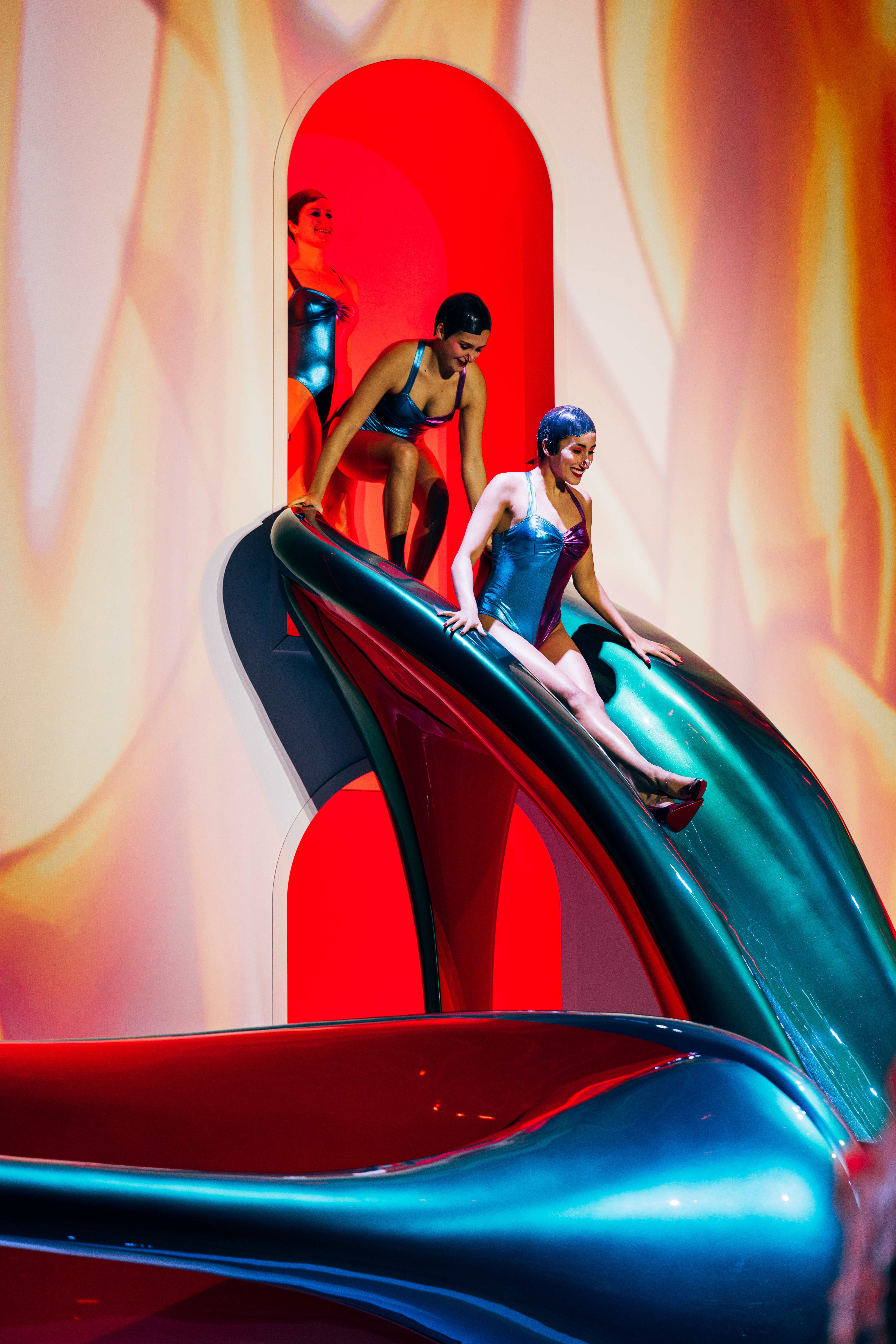 【Christian Louboutin】最新作★POOL FUN スライダー s-l1200.jpg