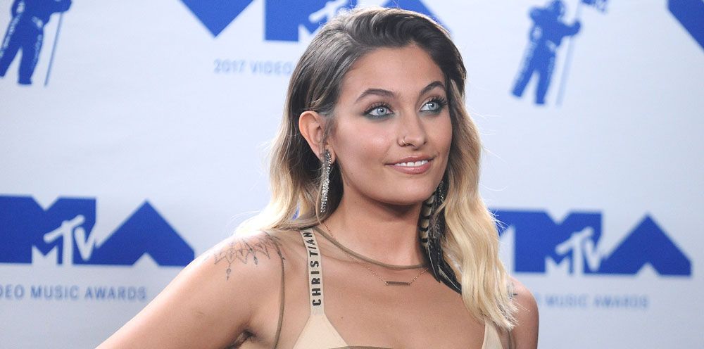 Paris Jackson eyes: So this is why her eyes are so blue