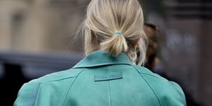 Hair, Clothing, Blond, Jacket, Turquoise, Fashion, Hairstyle, Street fashion, Outerwear, Shoulder, 