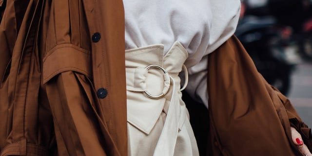 Trench coat, Coat, Clothing, Outerwear, Street fashion, Overcoat, Fashion, Beige, Jacket, Long hair, 