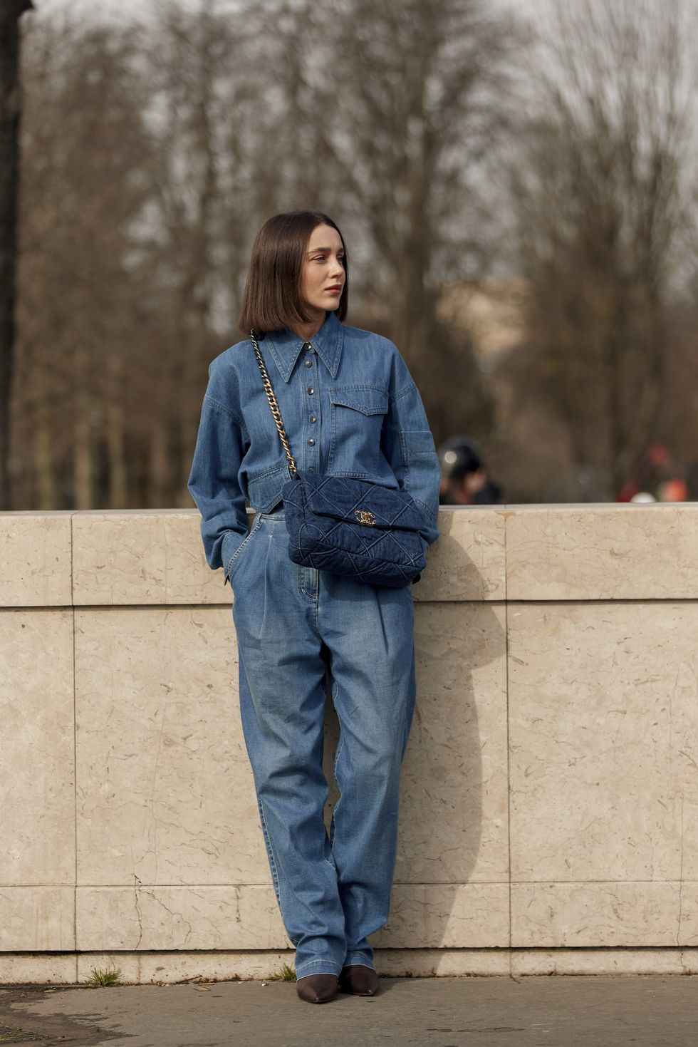 Denim, Jeans, Clothing, Street fashion, Blue, Fashion, Textile, Standing, Jacket, Overall, 