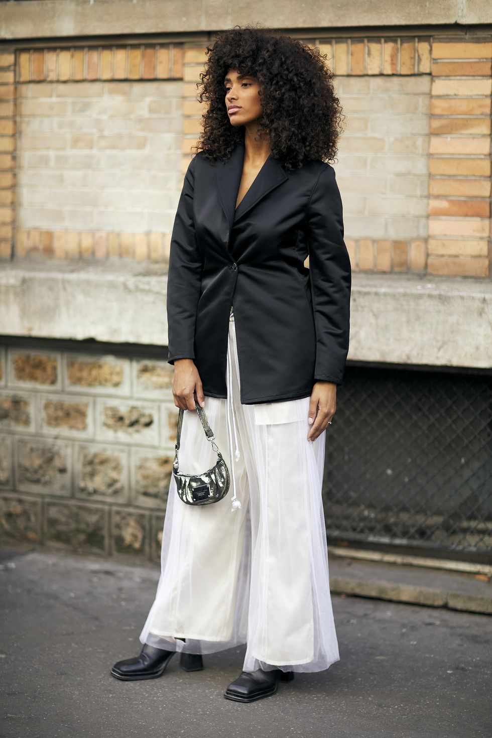 7 Street Style Trends Everyone Is Wearing in Paris