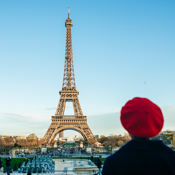 Landmark, Tower, Sky, Spire, Architecture, Tourism, Tourist attraction, City, Building, Monument, 