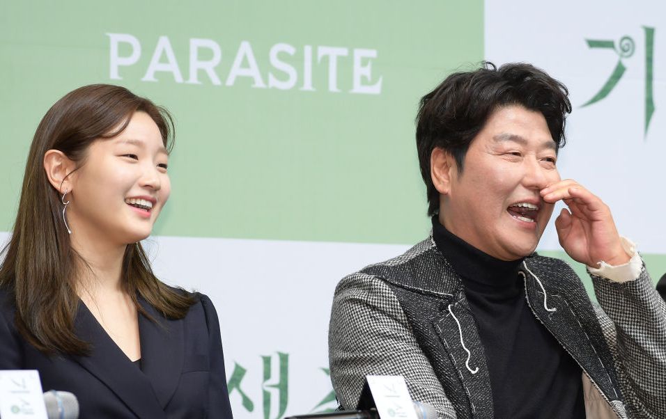 'parasite' cast and crew hold press conference in seoul