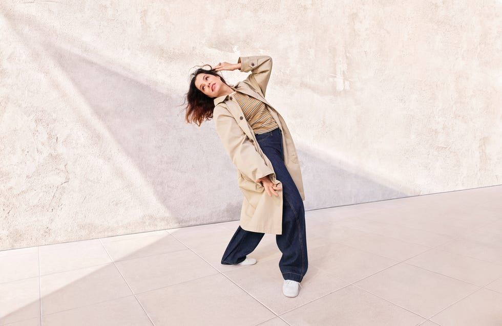 parker posey gap trench coat