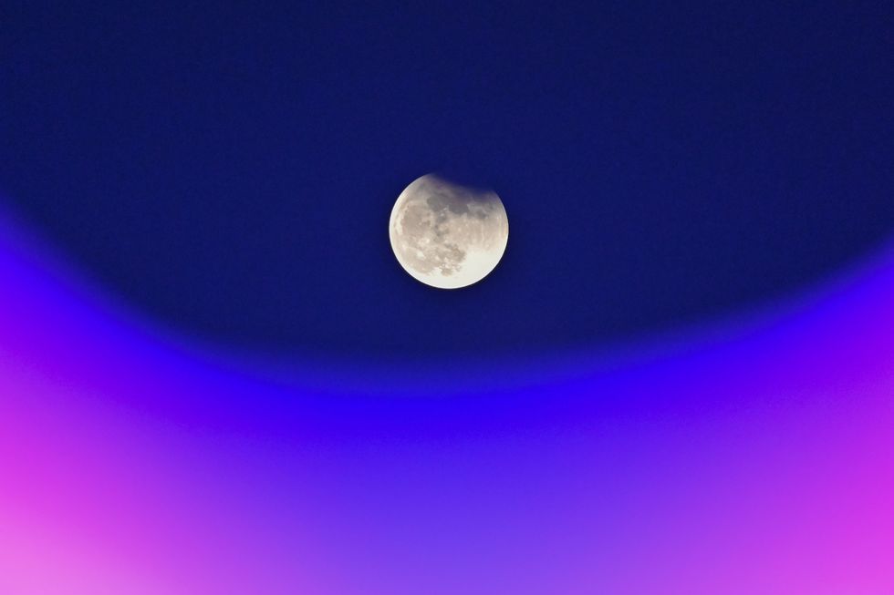 november 2021 lunar eclipse photo